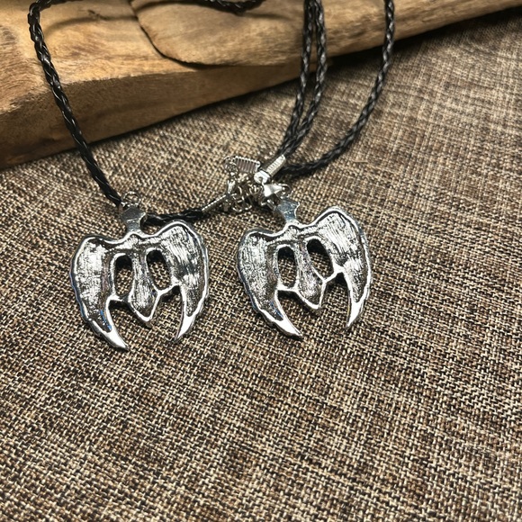 411-ATT New Red or Black Stainless Steel Angel Wing Cross Sword Pendant Necklace - Picture 9 of 9